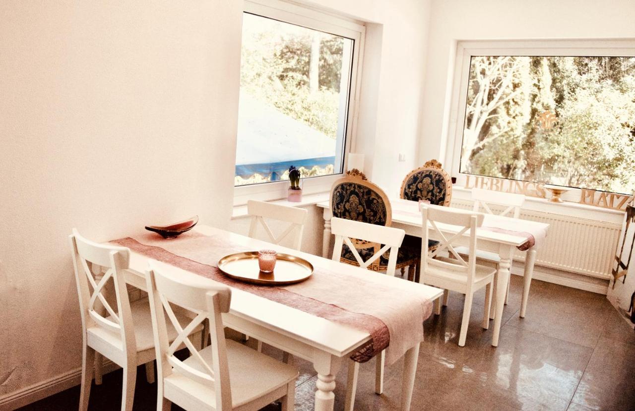 באד נאוהיים Villa Am Suedpark מראה חיצוני תמונה